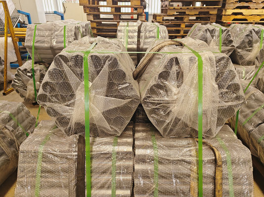 kopen Voorgeverfde stalen spoel met achterlaagdikte 5 7 μm en 700 1250 mm Breedte voor industriële toepassingen online manufacture