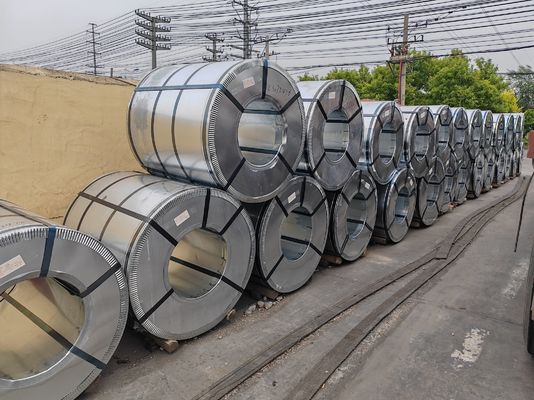 kopen 700 ‰ 1250 mm RAL kleur voorgeverfde stalen spoel met 30 ‰ 275 g/m2 zinkcoating en 3 ‰ 8 MT spoelgewicht voor industrieel en architectonisch gebruik online manufacture