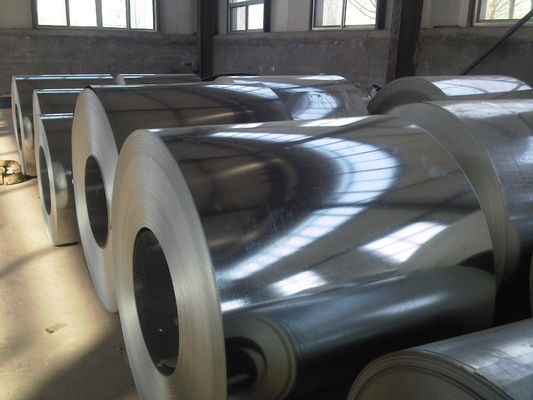 kopen 508 mm / 610 mm ID Warm gedompelde gegalvaniseerde stalen spoelen 600 ∼ 1500 mm Breedte voor bouw en machines online manufacture