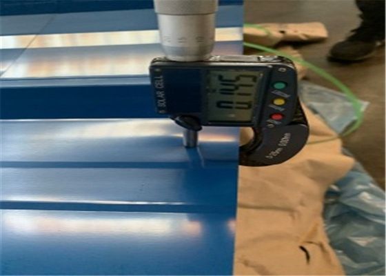 kopen JIS G3312 CGCC 0.25mm Golfbladen 820mm van het Staaldak Gegalvaniseerd Golfblad online manufacture